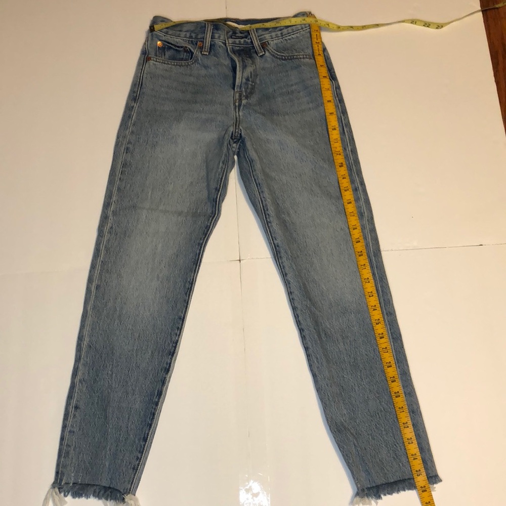 Levi's wedgie fit high rise jeans size 25 B1-49